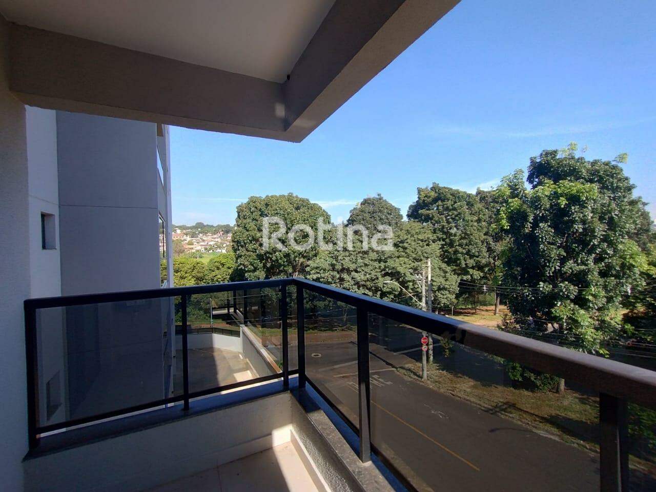 Apartamento para alugar, 2 quartos em Uberlândia no bairro Daniel Fonseca no valor de R$ 2.300,00 - Rotina Imobiliária: 