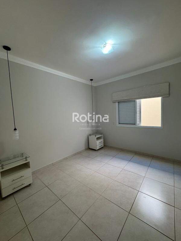 Casa Condomínio Fechado à venda, 3 quartos em Uberlândia no bairro Royal Park no valor de R$ 1.390.000,00 - Rotina Imobiliária: 