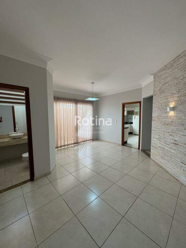 Casa Condomínio Fechado à venda, 3 quartos em Uberlândia no bairro Royal Park no valor de R$ 1.390.000,00 - Rotina Imobiliária: 