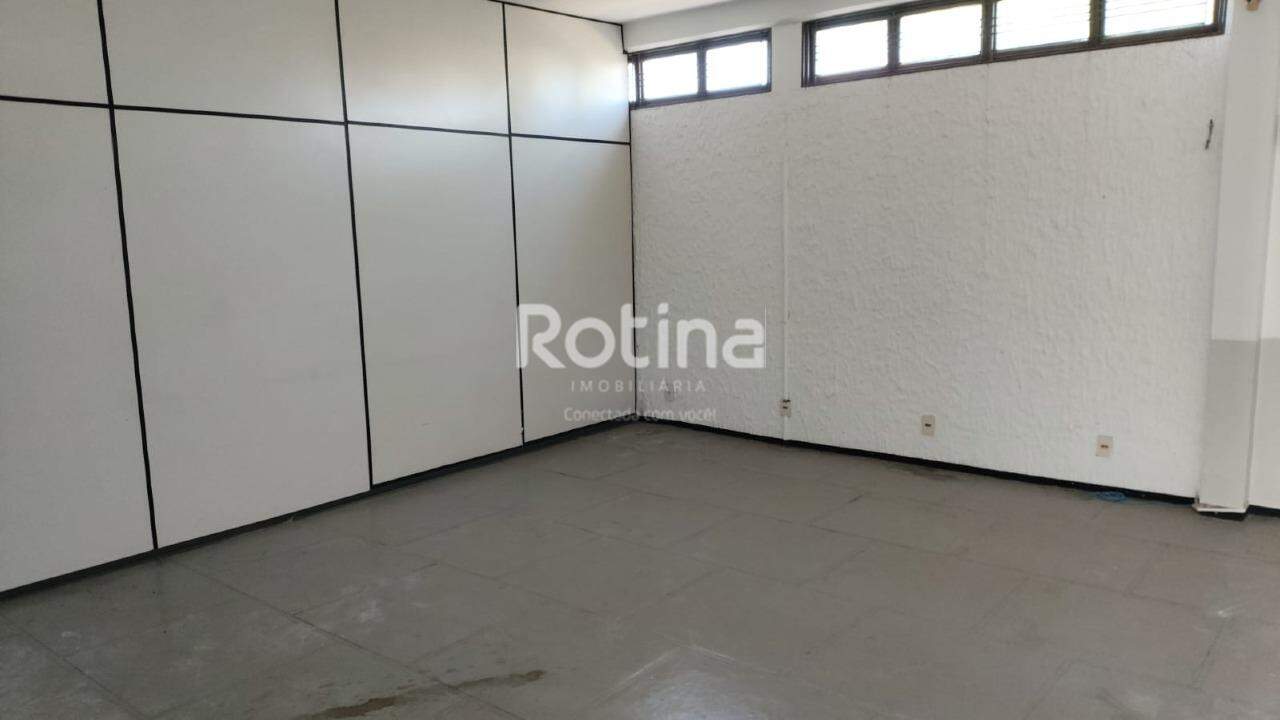 Comercial para alugar, em Uberlândia no bairro Santa Mônica no valor de R$ 9.500,00 - Rotina Imobiliária: 