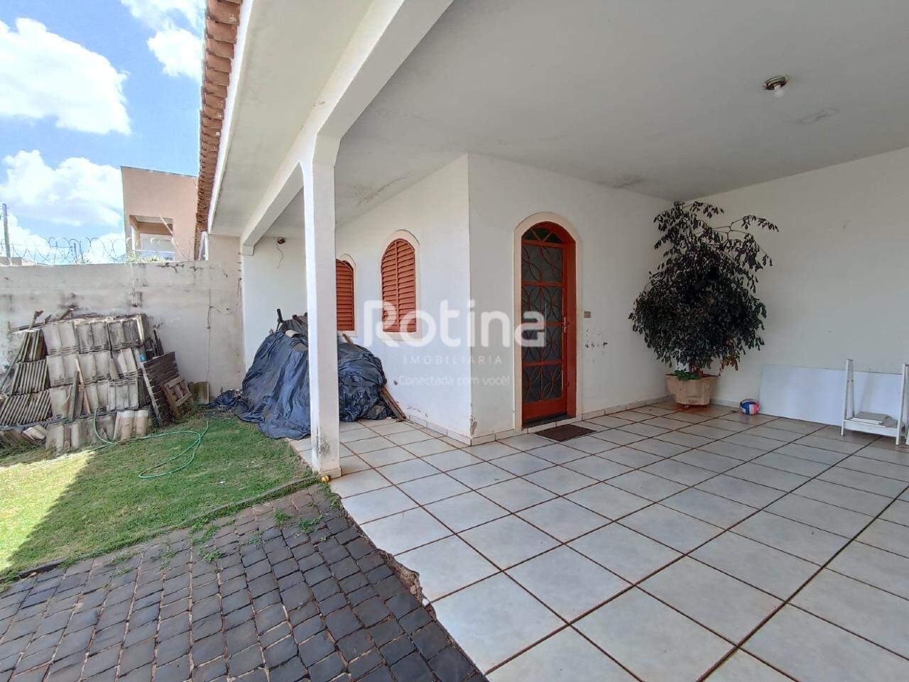 Casa à venda, 3 quartos em Uberlândia no bairro Brasil no valor de R$ 580.000,00 - Rotina Imobiliária: 