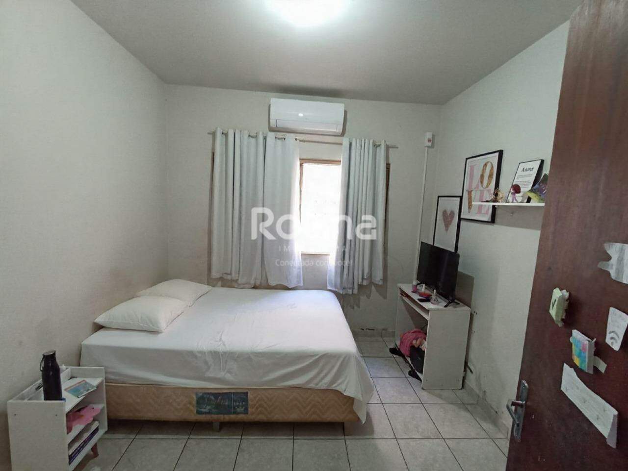 Casa à venda, 3 quartos em Uberlândia no bairro Brasil no valor de R$ 580.000,00 - Rotina Imobiliária: 