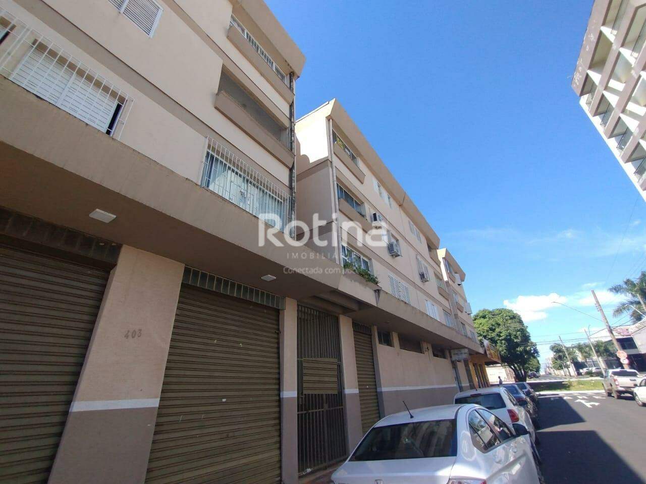 Apartamento para alugar, 3 quartos em Uberlândia no bairro Bom Jesus no valor de R$ 1.550,00 - Rotina Imobiliária: 