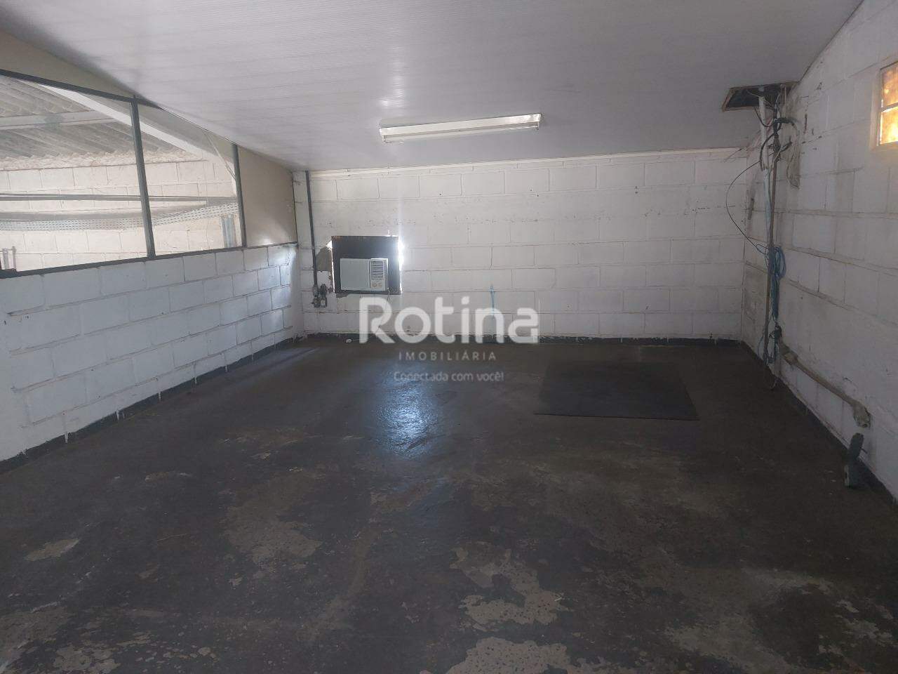 Galpão para alugar, em Uberlândia no bairro Segismundo Pereira no valor de R$ 7.000,00 - Rotina Imobiliária: 