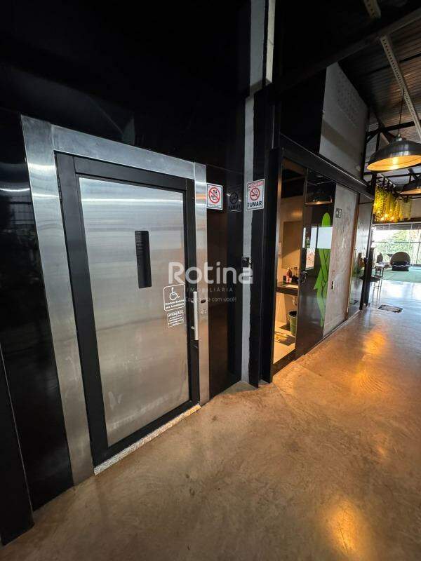 Sala para alugar, em Uberlândia no bairro Centro no valor de R$ 2.500,00 - Rotina Imobiliária: 