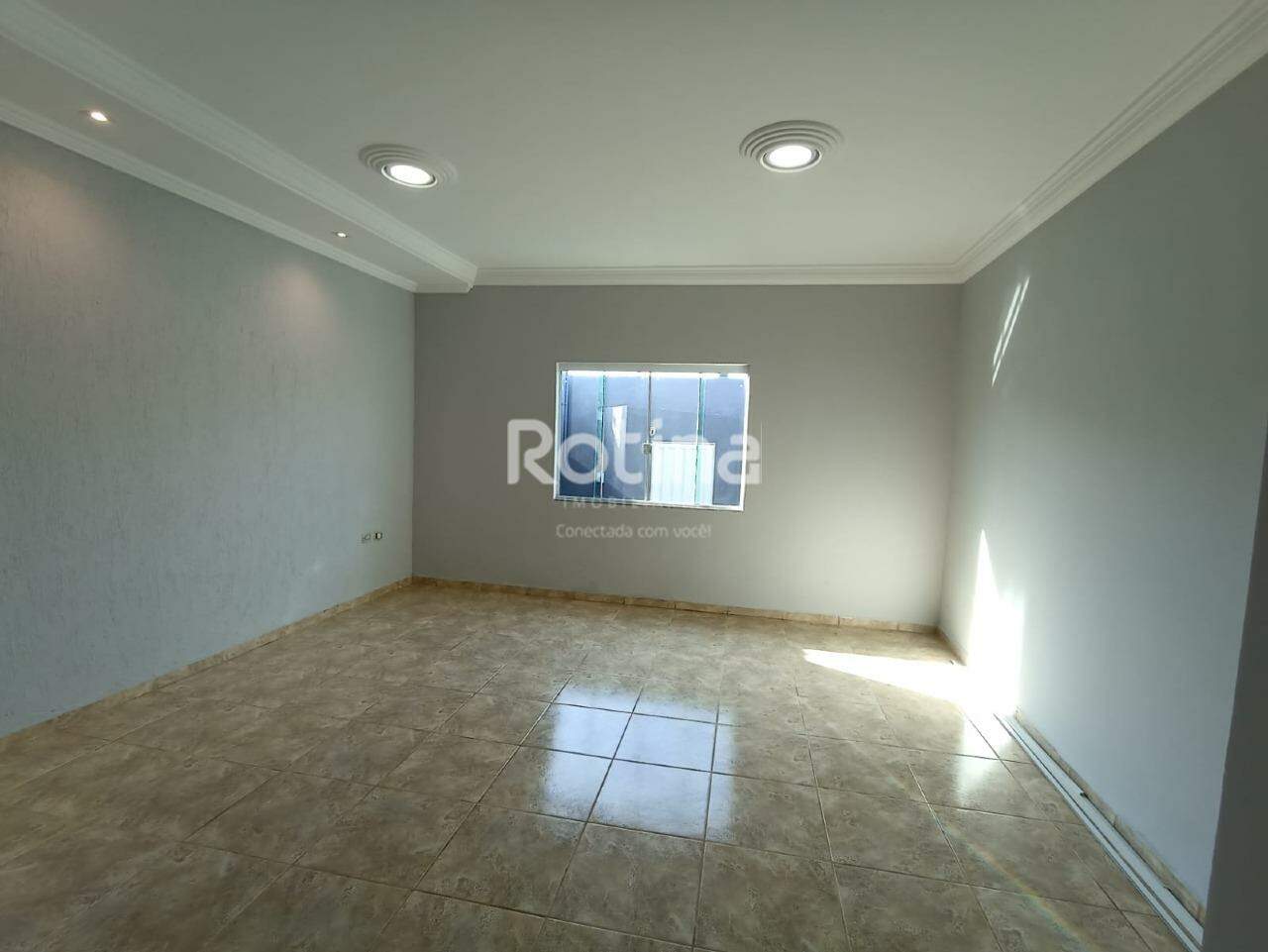 Casa à venda, 3 quartos em Uberlândia no bairro Cidade Jardim no valor de R$ 650.000,00 - Rotina Imobiliária: 