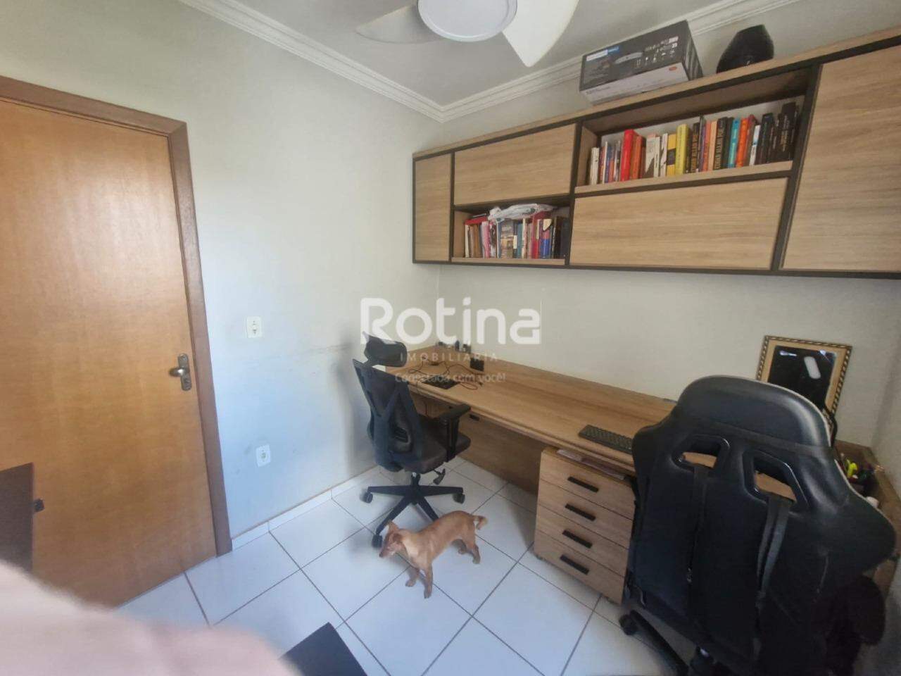 Apartamento à venda, 2 quartos em Uberlândia no bairro Santa Mônica no valor de R$ 325.000,00 - Rotina Imobiliária: 