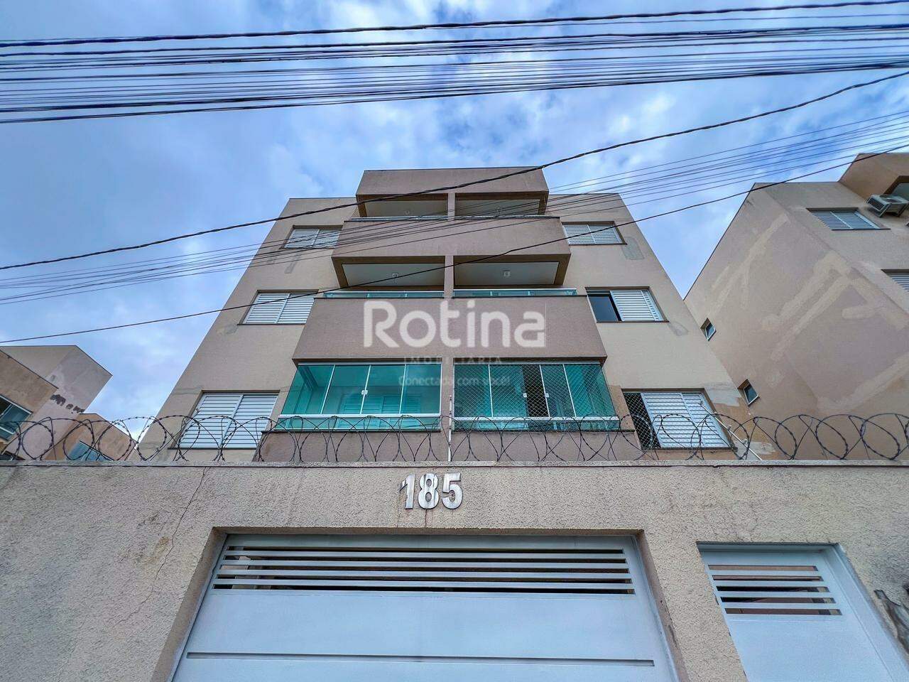 Apartamento para alugar, 2 quartos em Uberlândia no bairro Bosque dos Buritis no valor de R$ 2.500,00 - Rotina Imobiliária: 