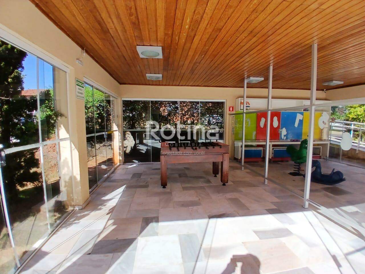 Apartamento para alugar, 3 quartos em Uberlândia no bairro Santa Mônica no valor de R$ 1.850,00 - Rotina Imobiliária: 