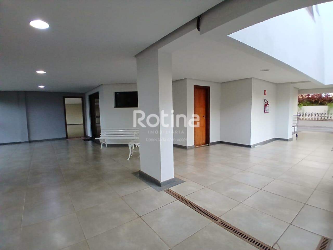 Apartamento para alugar, 3 quartos em Uberlândia no bairro Lídice no valor de R$ 1.800,00 - Rotina Imobiliária: 
