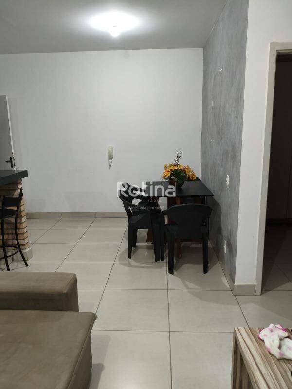 Apartamento à venda, 2 quartos em Uberlândia no bairro Presidente Roosevelt no valor de R$ 250.000,00 - Rotina Imobiliária: 