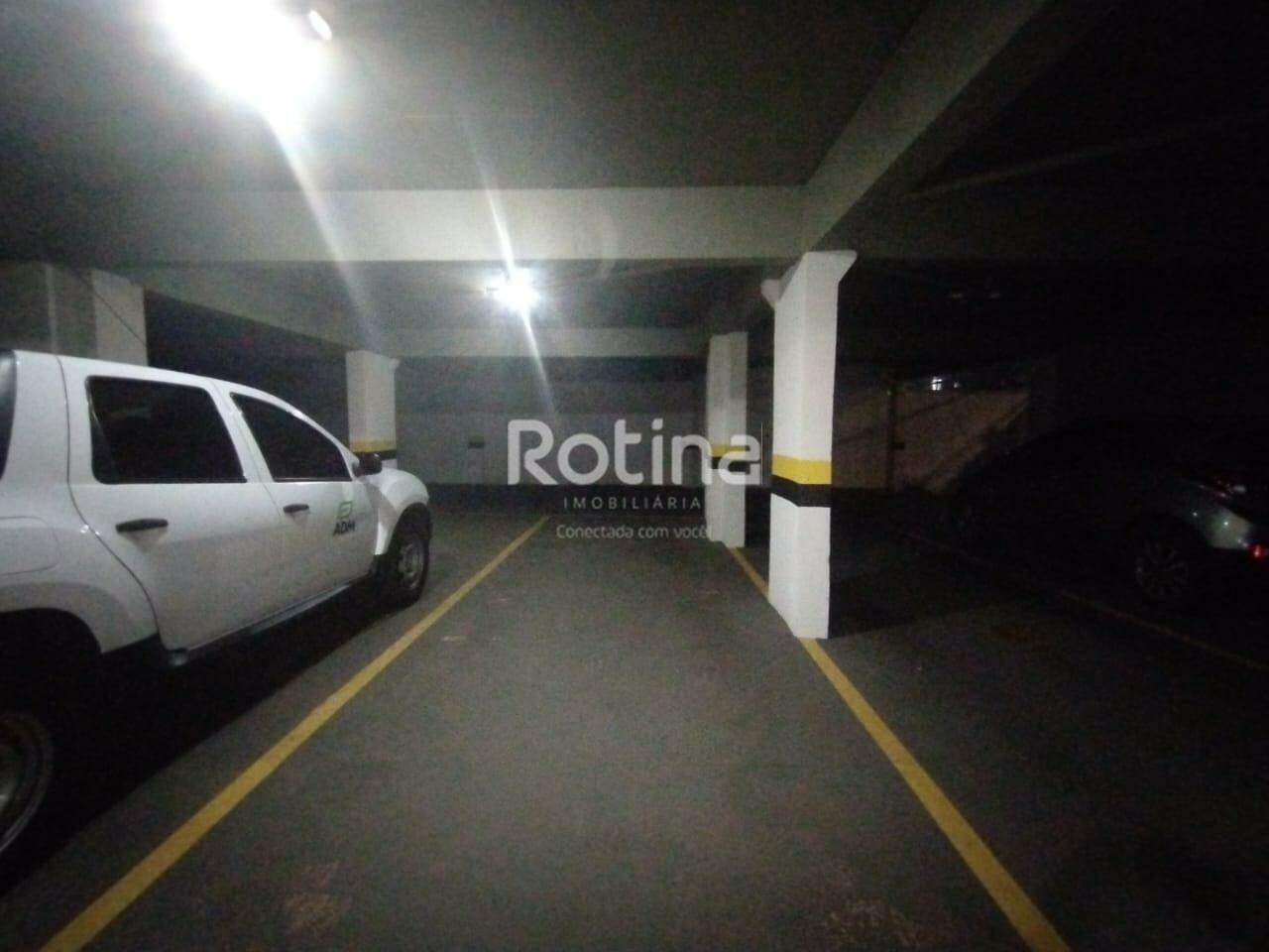 Apartamento para alugar, 3 quartos em Uberlândia no bairro Patrimônio no valor de R$ 4.700,00 - Rotina Imobiliária: 