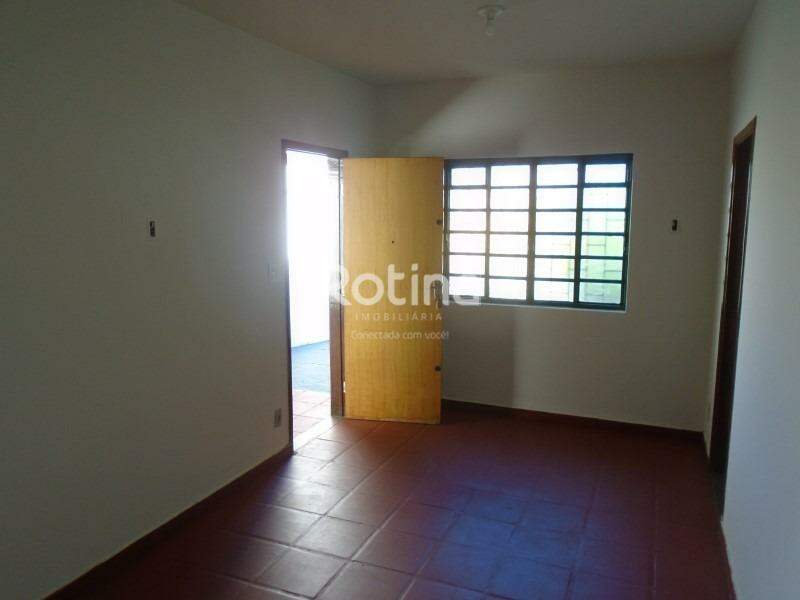Casa à venda, 3 quartos em Uberlândia no bairro Cidade Jardim no valor de R$ 455.000,00 - Rotina Imobiliária: 