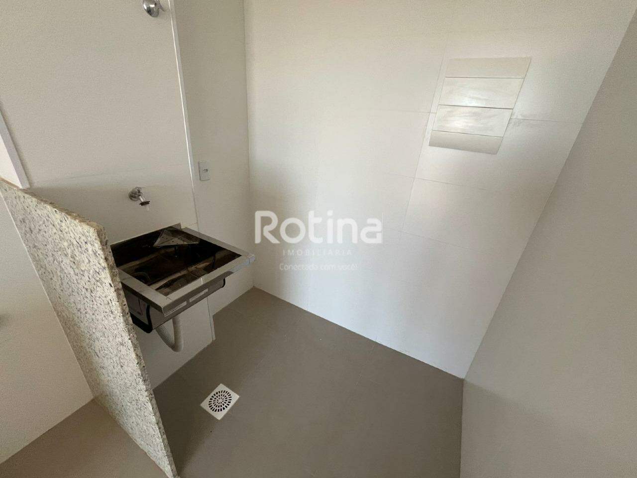 Apartamento para alugar, 3 quartos em Uberlândia no bairro Grand Ville no valor de R$ 1.950,00 - Rotina Imobiliária: 