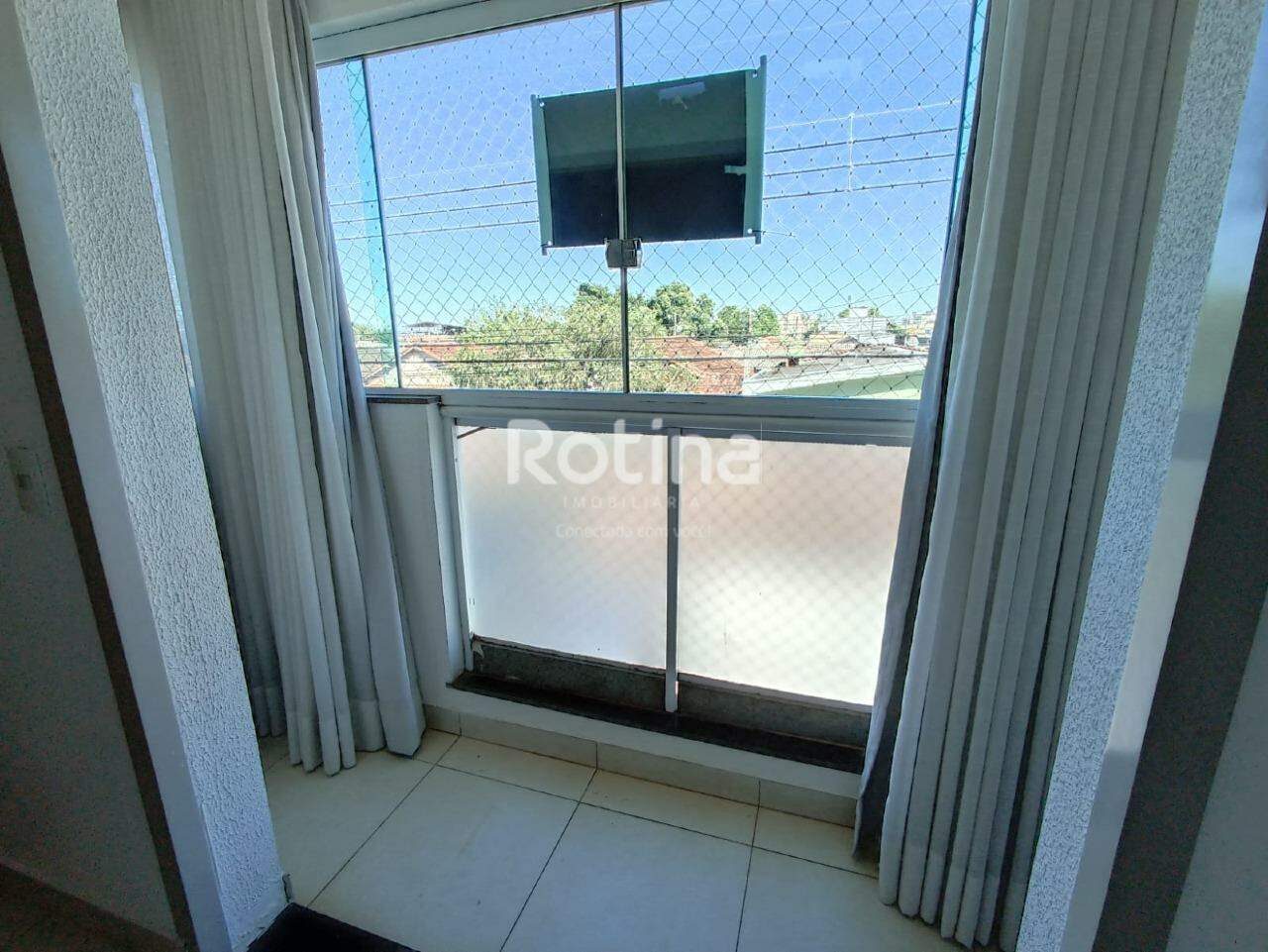 Apartamento à venda, 3 quartos em Uberlândia no bairro Presidente Roosevelt no valor de R$ 440.000,00 - Rotina Imobiliária: 