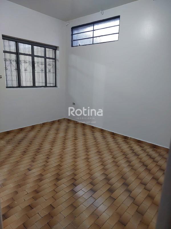 Casa para alugar, 3 quartos em Uberlândia no bairro Brasil no valor de R$ 2.500,00 - Rotina Imobiliária: 
