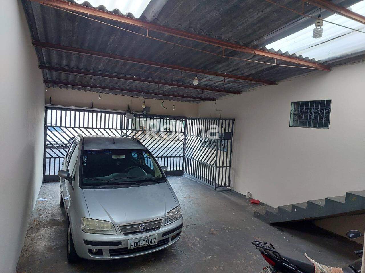 Casa para alugar, 3 quartos em Uberlândia no bairro Brasil no valor de R$ 2.500,00 - Rotina Imobiliária: 