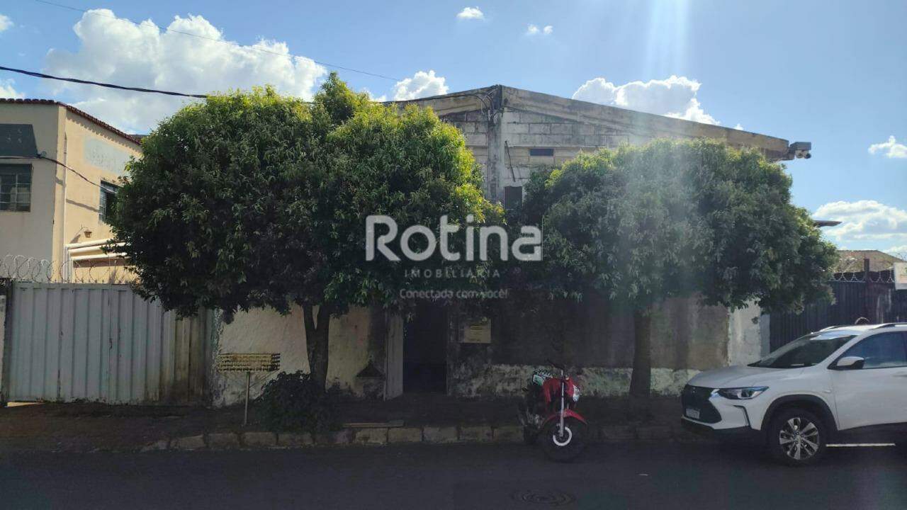 Galpão para alugar, em Uberlândia no bairro Segismundo Pereira no valor de R$ 7.900,00 - Rotina Imobiliária: 