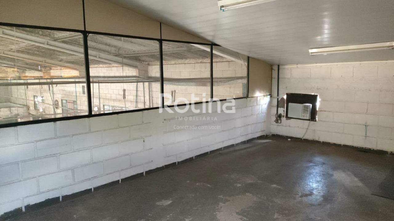 Galpão para alugar, em Uberlândia no bairro Segismundo Pereira no valor de R$ 7.900,00 - Rotina Imobiliária: 