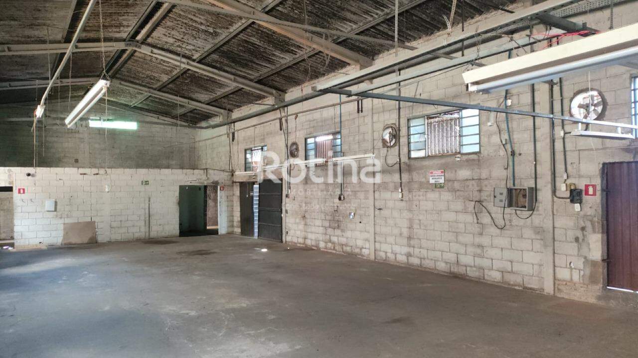 Galpão para alugar, em Uberlândia no bairro Segismundo Pereira no valor de R$ 7.900,00 - Rotina Imobiliária: 