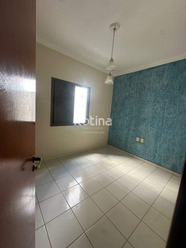 Apartamento à venda, 3 quartos em Uberlândia no bairro Santa Mônica no valor de R$ 425.000,00 - Rotina Imobiliária: 