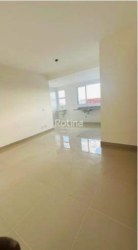 Apartamento para alugar, em Uberlândia no bairro Pampulha no valor de R$ 1.800,00 - Rotina Imobiliária: 