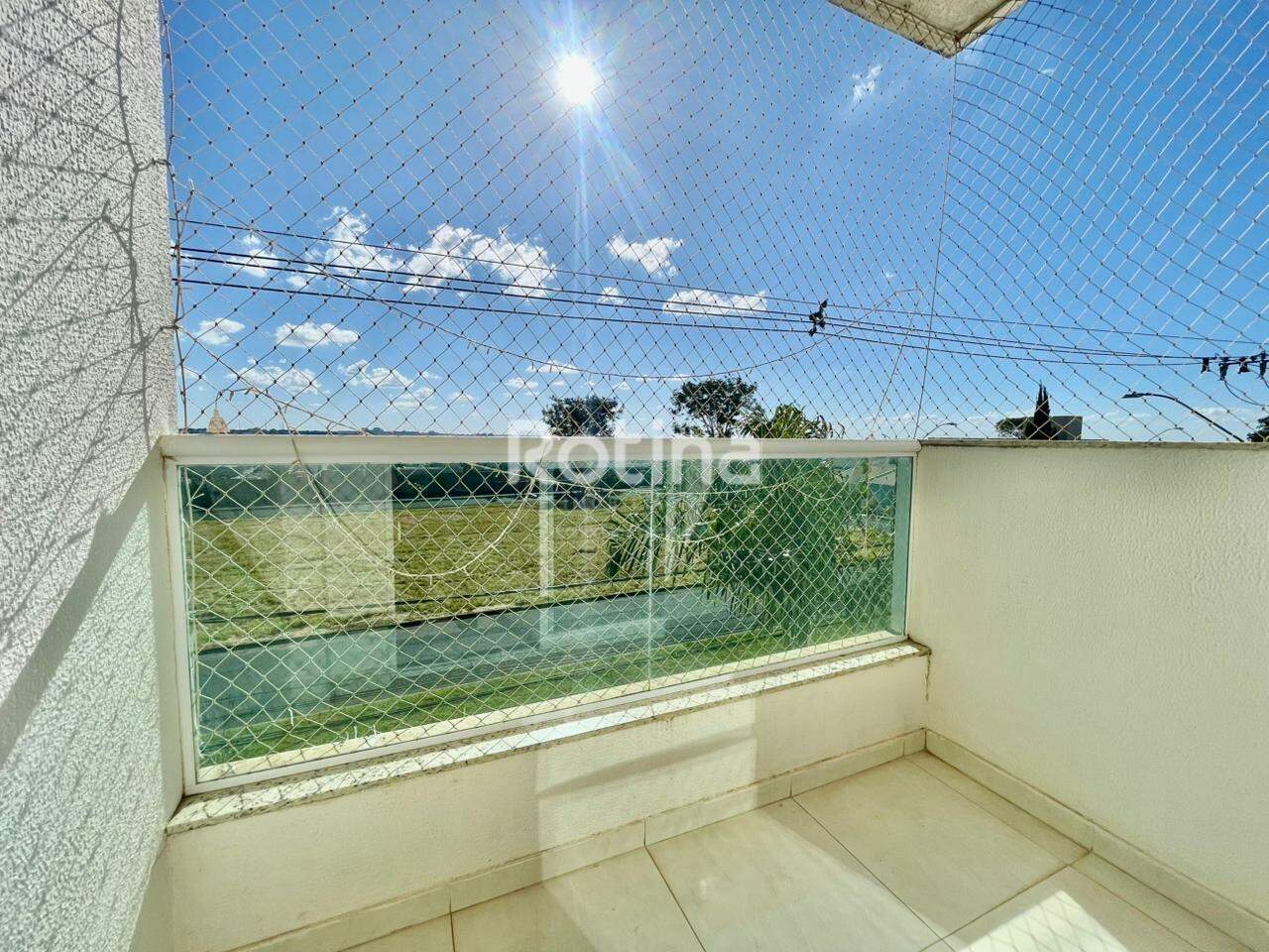 Apartamento à venda, 3 quartos em Uberlândia no bairro Bosque dos Buritis no valor de R$ 400.000,00 - Rotina Imobiliária: 