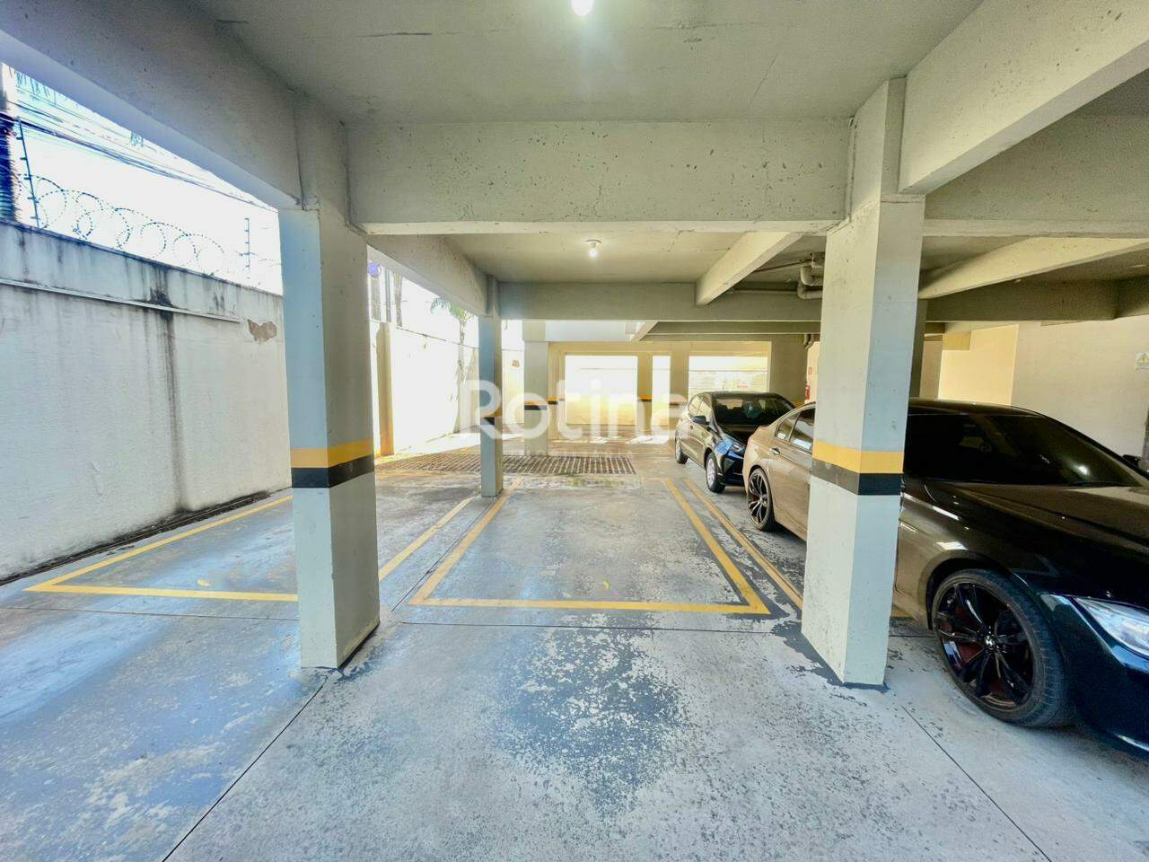 Apartamento à venda, 3 quartos em Uberlândia no bairro Bosque dos Buritis no valor de R$ 400.000,00 - Rotina Imobiliária: 