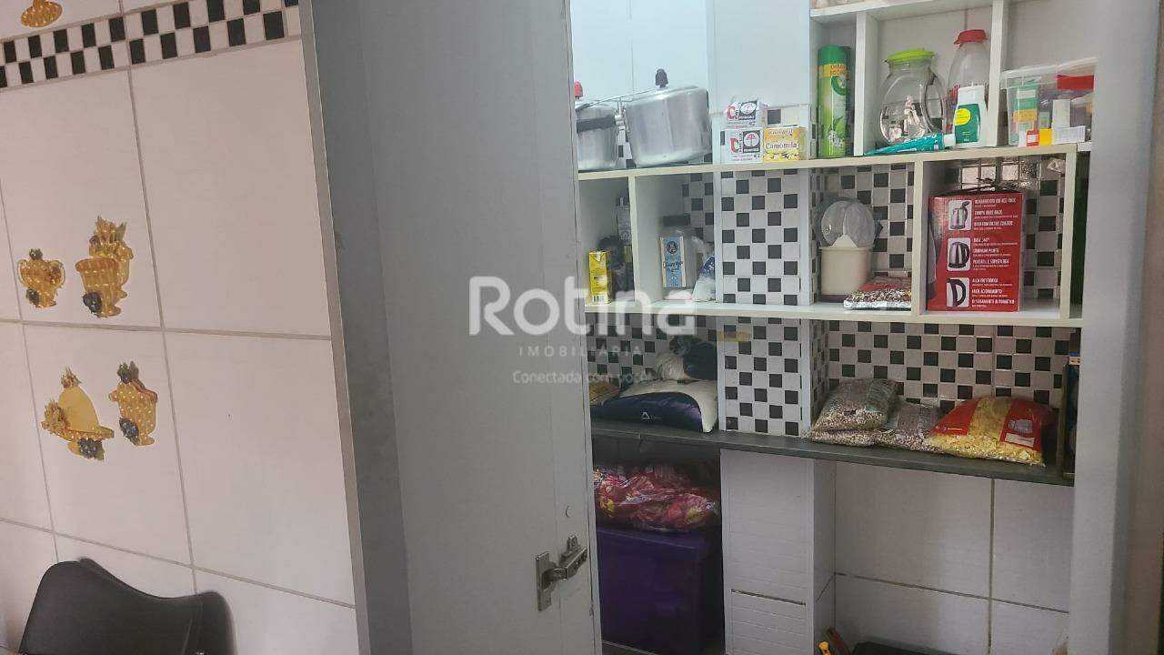 Casa à venda, 5 quartos em Uberlândia no bairro Granada no valor de R$ 1.150.000,00 - Rotina Imobiliária: 