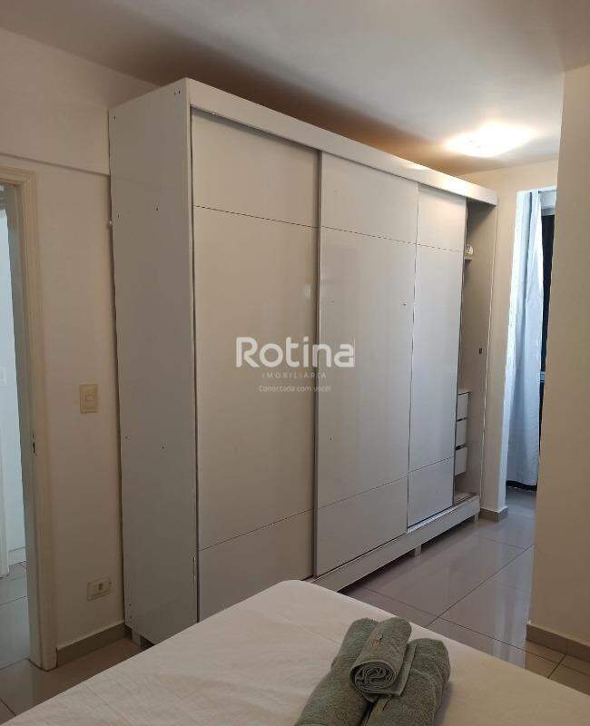 Apartamento à venda, 3 quartos em Uberlândia no bairro Santa Mônica no valor de R$ 450.000,00 - Rotina Imobiliária: 