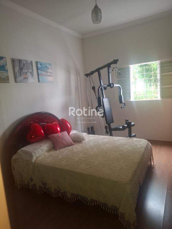Casa à venda, 2 quartos em Uberlândia no bairro Santa Rosa no valor de R$ 850.000,00 - Rotina Imobiliária: 
