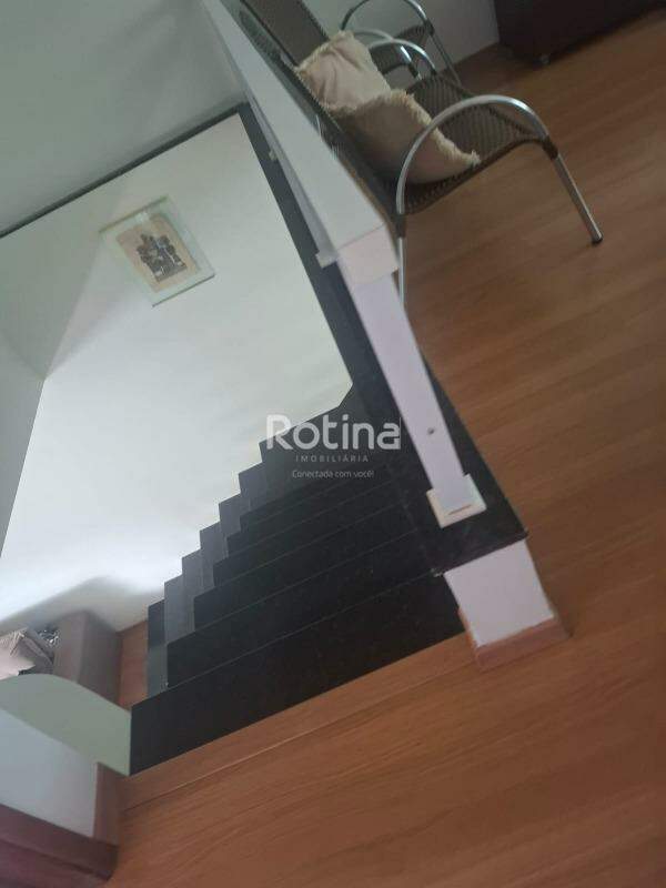 Casa à venda, 2 quartos em Uberlândia no bairro Santa Rosa no valor de R$ 850.000,00 - Rotina Imobiliária: 