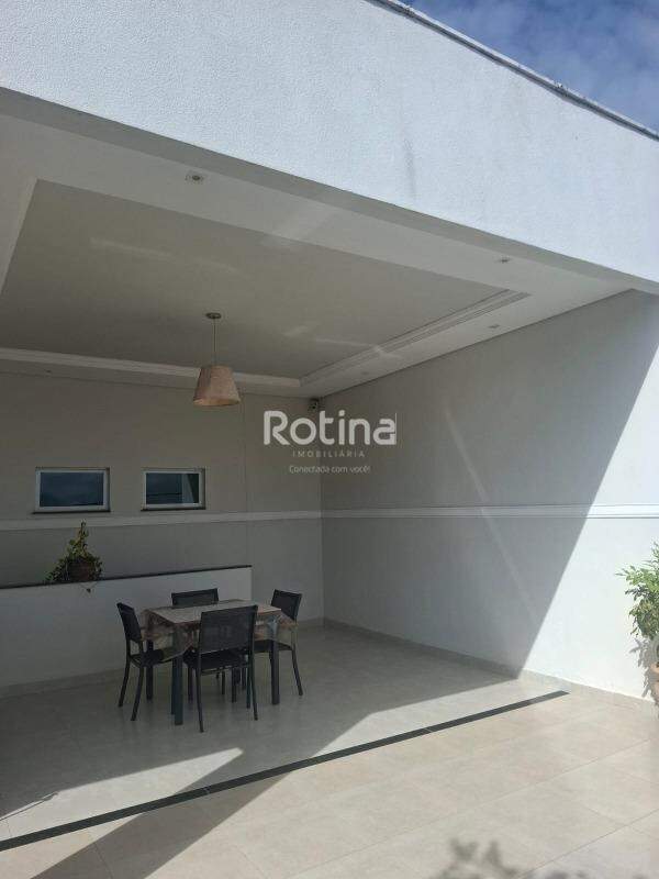 Casa à venda, 2 quartos em Uberlândia no bairro Santa Rosa no valor de R$ 850.000,00 - Rotina Imobiliária: 