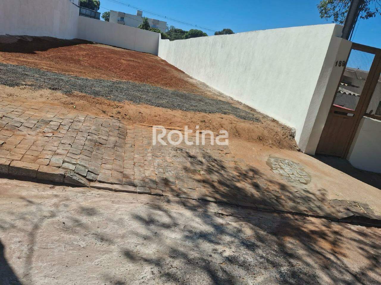 Terreno à venda, em Uberlândia no bairro Vigilato Pereira no valor de R$ 300.000,00 - Rotina Imobiliária: 