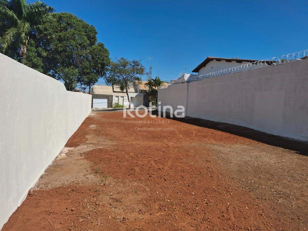 Terreno à venda, em Uberlândia no bairro Vigilato Pereira no valor de R$ 300.000,00 - Rotina Imobiliária: 