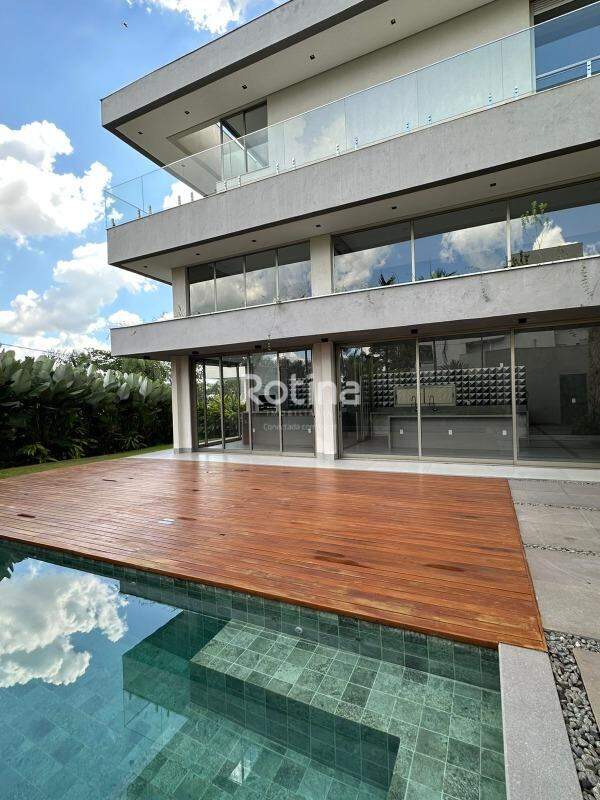 Casa Condomínio Fechado à venda, 4 quartos em Uberlândia no bairro Cond. Reserva do Vale no valor de R$ 6.700.000,00 - Rotina Imobiliária: 