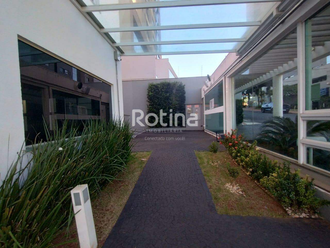 Cobertura para alugar, 4 quartos em Uberlândia no bairro Tibery no valor de R$ 6.500,00 - Rotina Imobiliária: 