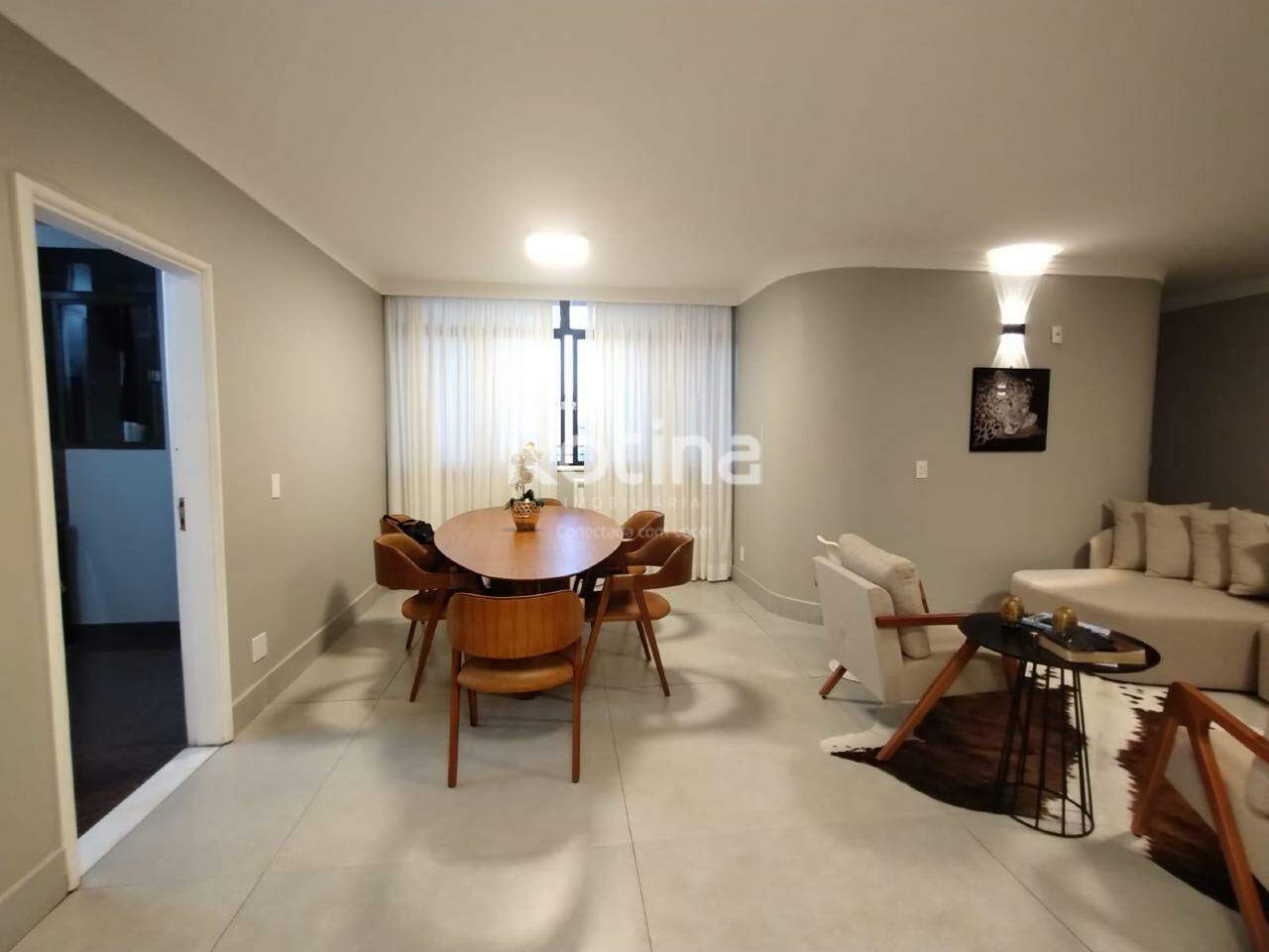 Apartamento para alugar, 3 quartos em Uberlândia no bairro Centro no valor de R$ 3.700,00 - Rotina Imobiliária: 