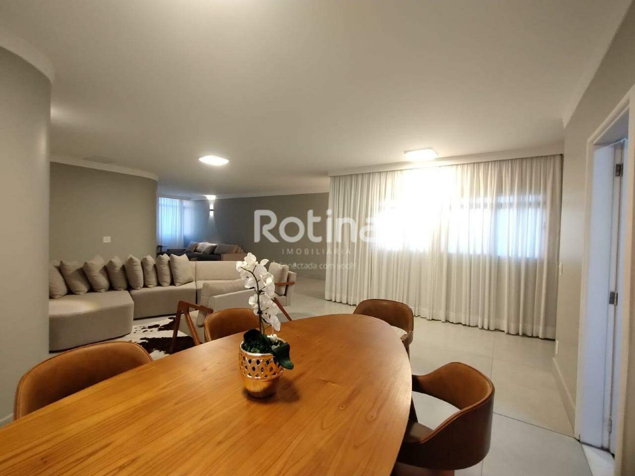 Apartamento para alugar, 3 quartos em Uberlândia no bairro Centro no valor de R$ 3.700,00 - Rotina Imobiliária: 