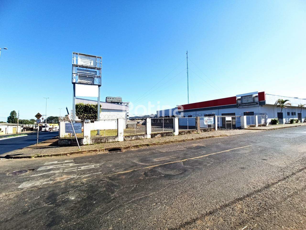 Galpão para alugar, em Uberlândia no bairro Marta Helena no valor de R$ 24.000,00 - Rotina Imobiliária: 