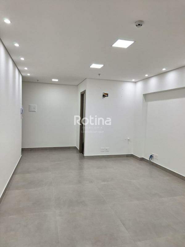 Sala à venda, em Uberlândia no bairro Granja Marileusa no valor de R$ 400.000,00 - Rotina Imobiliária: 