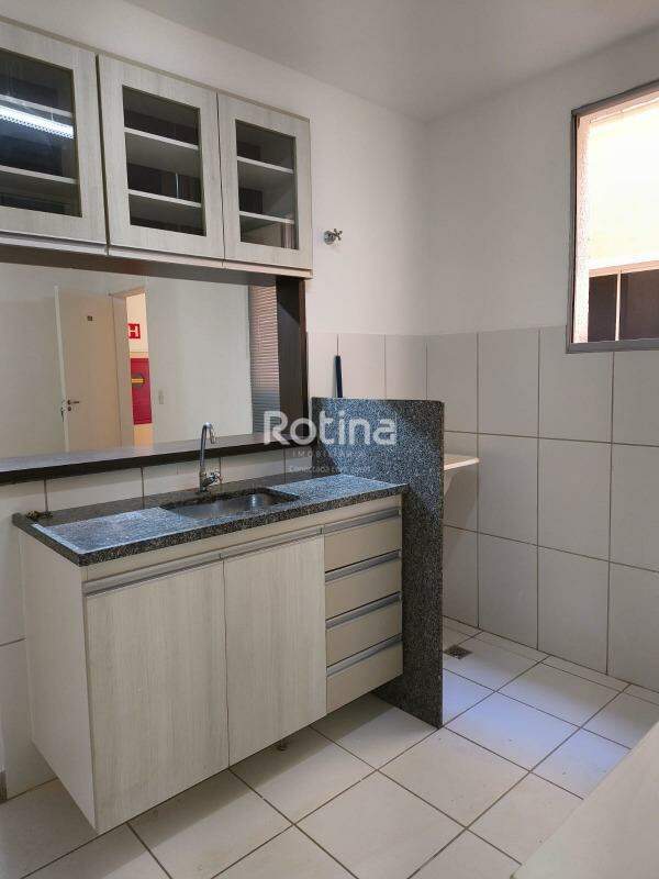Apartamento à venda, 2 quartos em Uberlândia no bairro Santa Mônica no valor de R$ 250.000,00 - Rotina Imobiliária: 