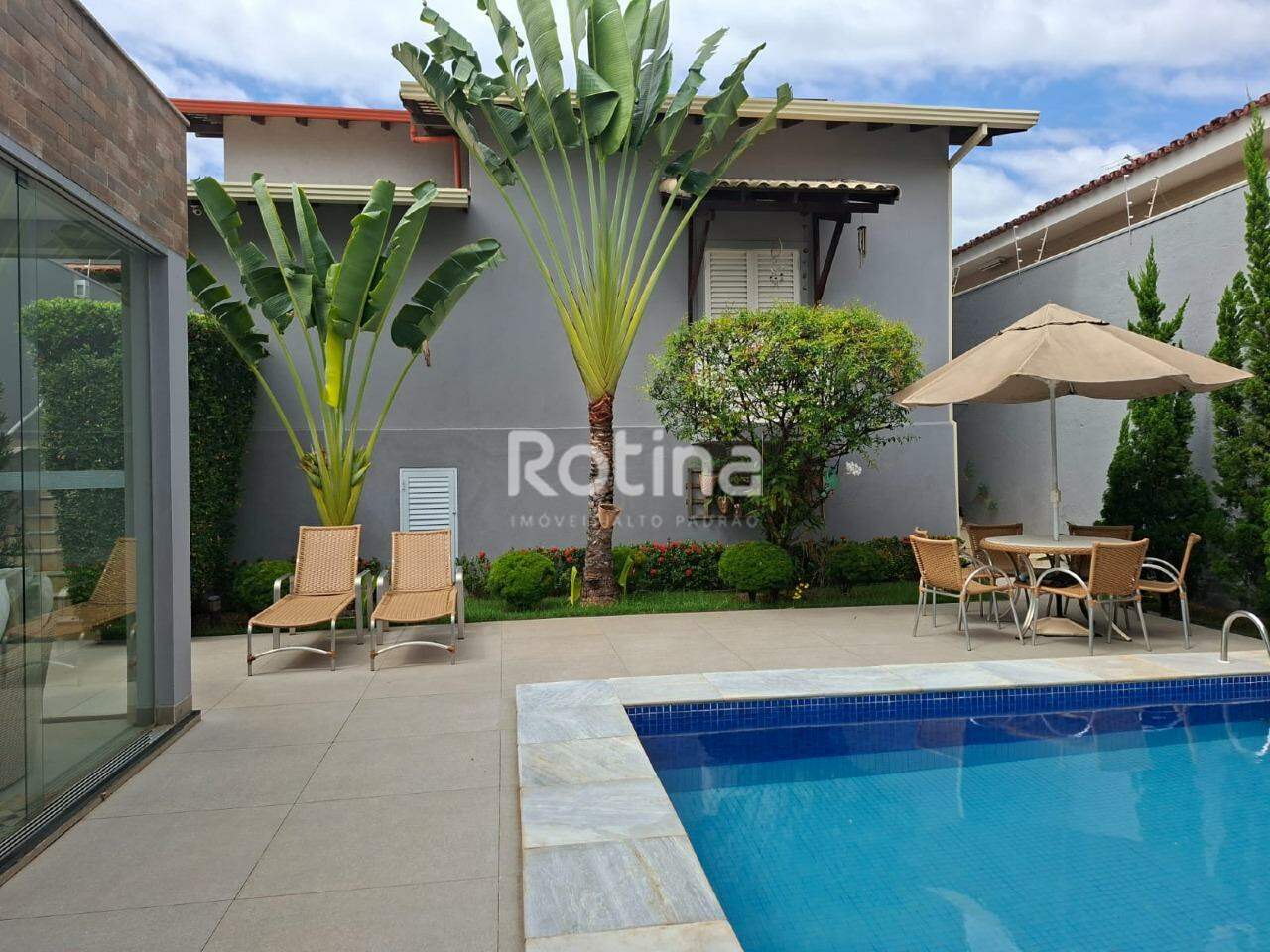 Casa à venda, 3 quartos em Uberlândia no bairro Saraiva no valor de R$ 1.800.000,00 - Rotina Imobiliária: 