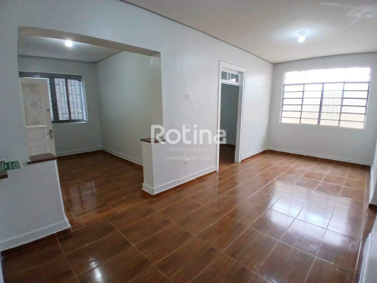 Casa Comercial para alugar, em Uberlândia no bairro Lídice no valor de R$ 2.500,00 - Rotina Imobiliária: 