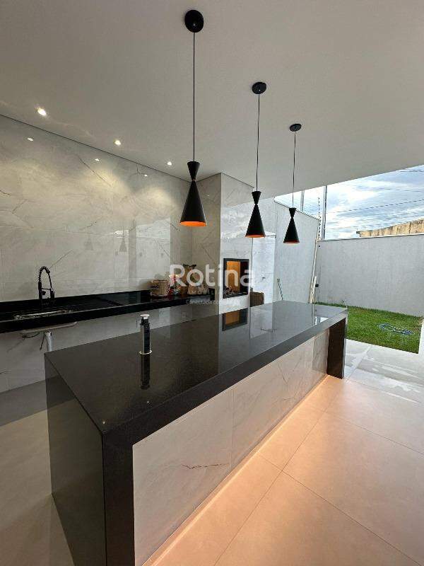 Casa à venda, 3 quartos em Uberlândia no bairro Jardim Brasília no valor de R$ 790.000,00 - Rotina Imobiliária: 