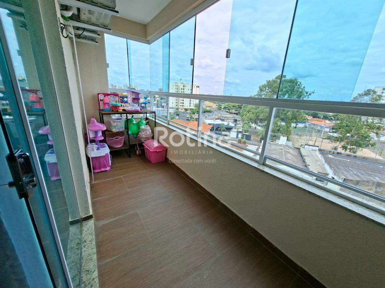 Apartamento à venda, 3 quartos em Uberlândia no bairro Presidente Roosevelt no valor de R$ 560.000,00 - Rotina Imobiliária: 