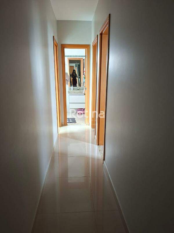 Apartamento à venda, 3 quartos em Uberlândia no bairro Presidente Roosevelt no valor de R$ 560.000,00 - Rotina Imobiliária: 