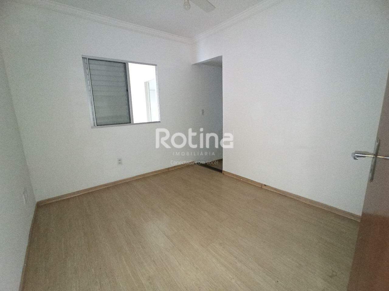 Casa Condomínio Fechado para alugar, 3 quartos em Uberlândia no bairro Chacaras Tubalina e Quartel no valor de R$ 2.500,00 - Rotina Imobiliária: 
