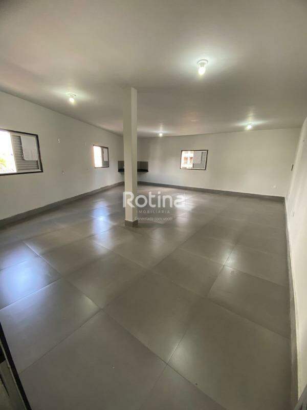 Sala para alugar, em Uberlândia no bairro Cazeca no valor de R$ 2.000,00 - Rotina Imobiliária: 