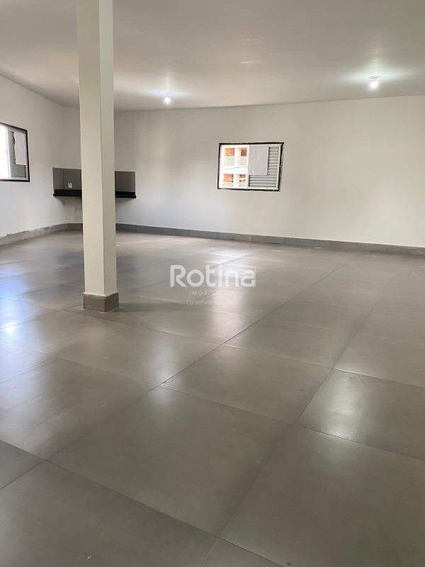 Sala para alugar, em Uberlândia no bairro Cazeca no valor de R$ 2.000,00 - Rotina Imobiliária: 